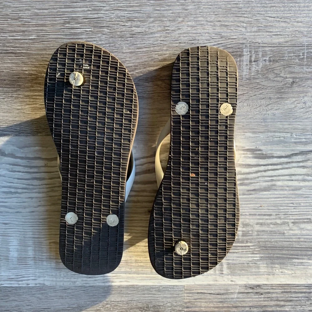 Tory Burch flip flops size 8